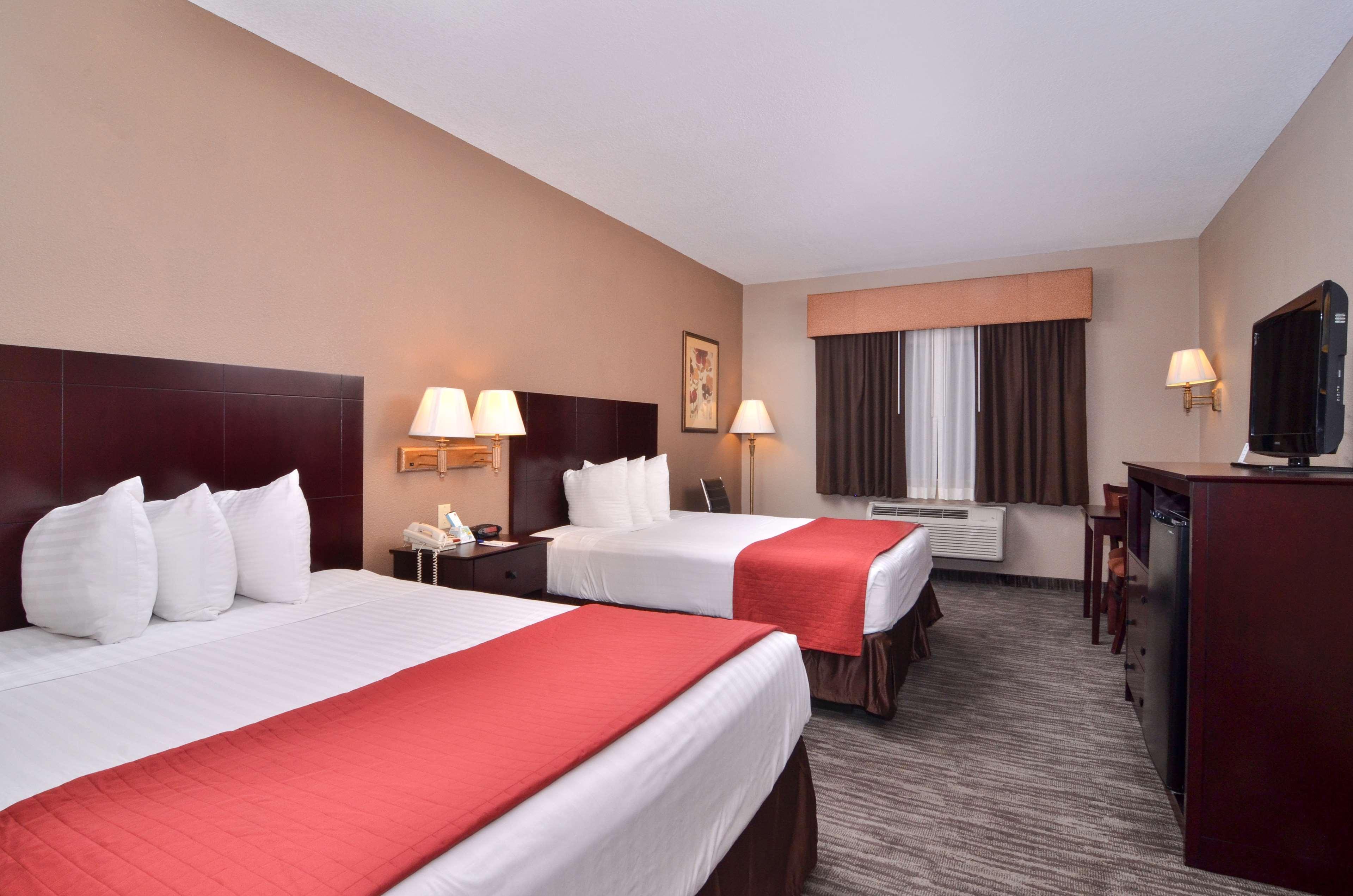 Best Western Dayton Inn & Suites Екстер'єр фото