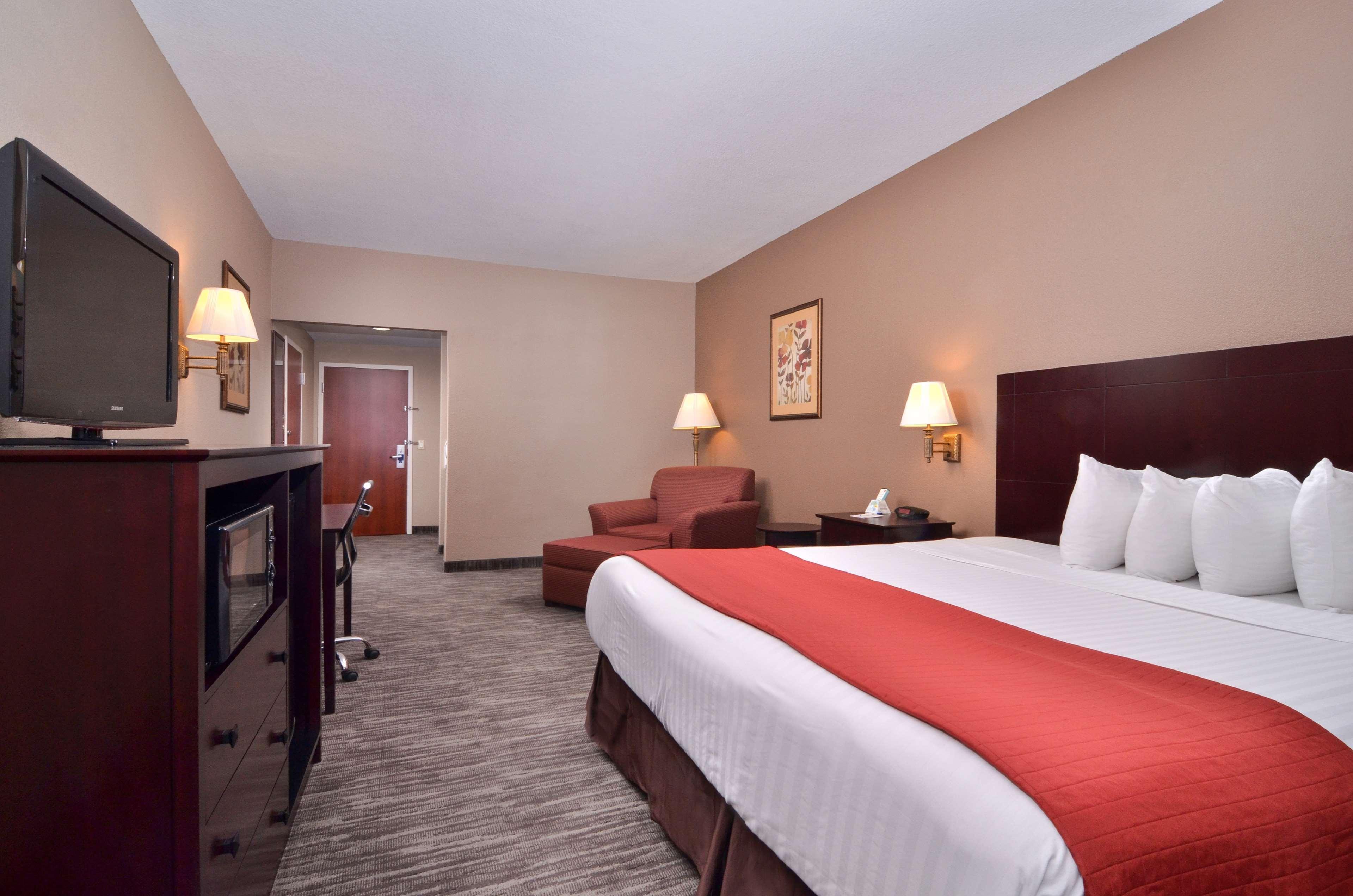 Best Western Dayton Inn & Suites Екстер'єр фото