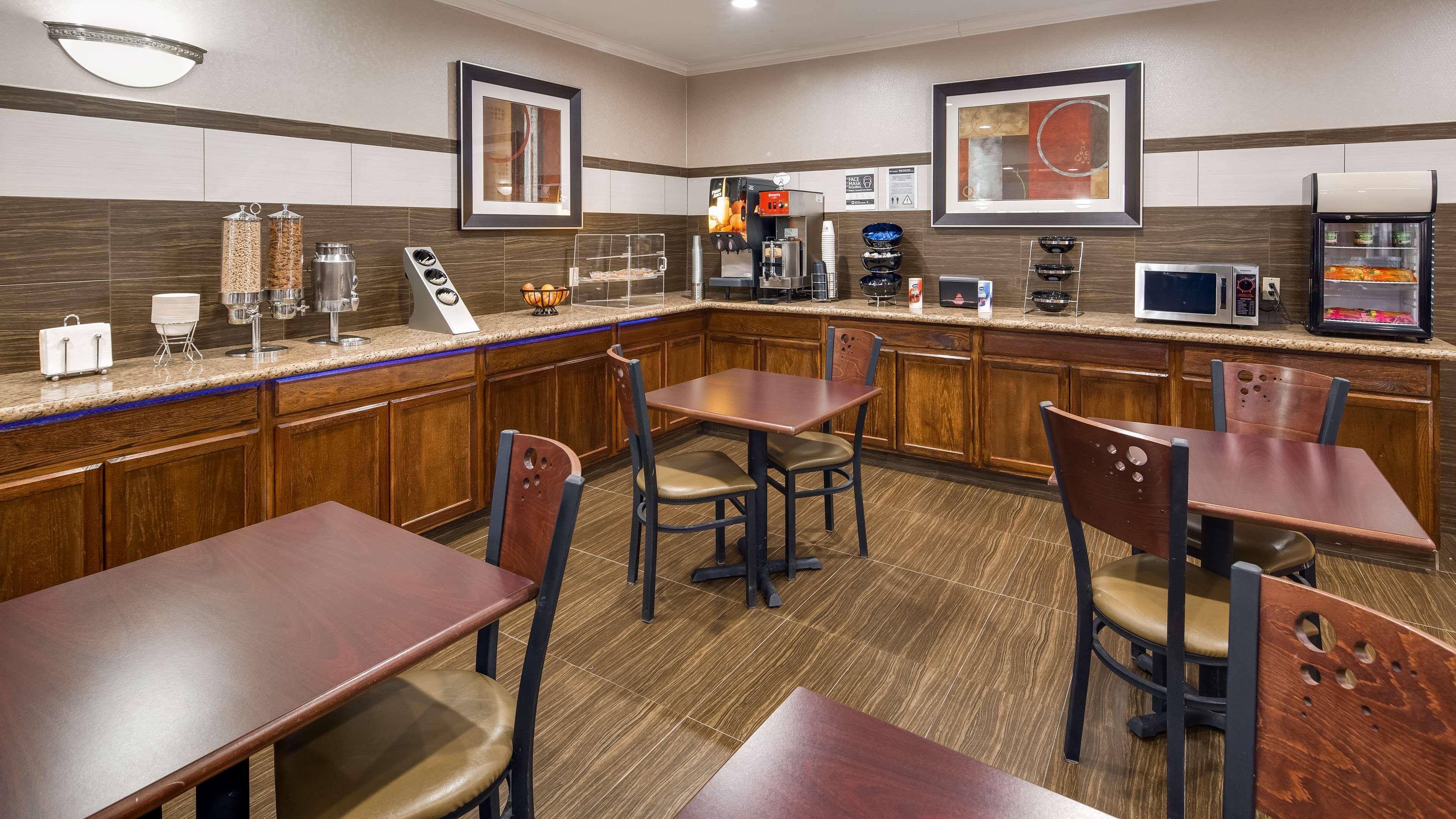 Best Western Dayton Inn & Suites Екстер'єр фото